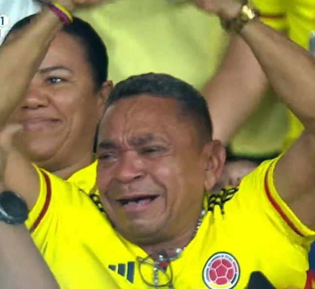 MelissaGallegoG's tweet photo. 16 de noviembre de 2023:

Victoria histórica de Colombia 🇨🇴 2-1 ante Brasil 🇧🇷 en eliminatorias.

Goleada histórica de Panamá 🇵🇦 ante Costa Rica 🇨🇷 0-3 de visita en cuartos de final de Concacaf Nations League.

Apuntaré este día en mi calendario de recuerdos importantes.🗓️✨ https://t.co/JA6UrxZsOU