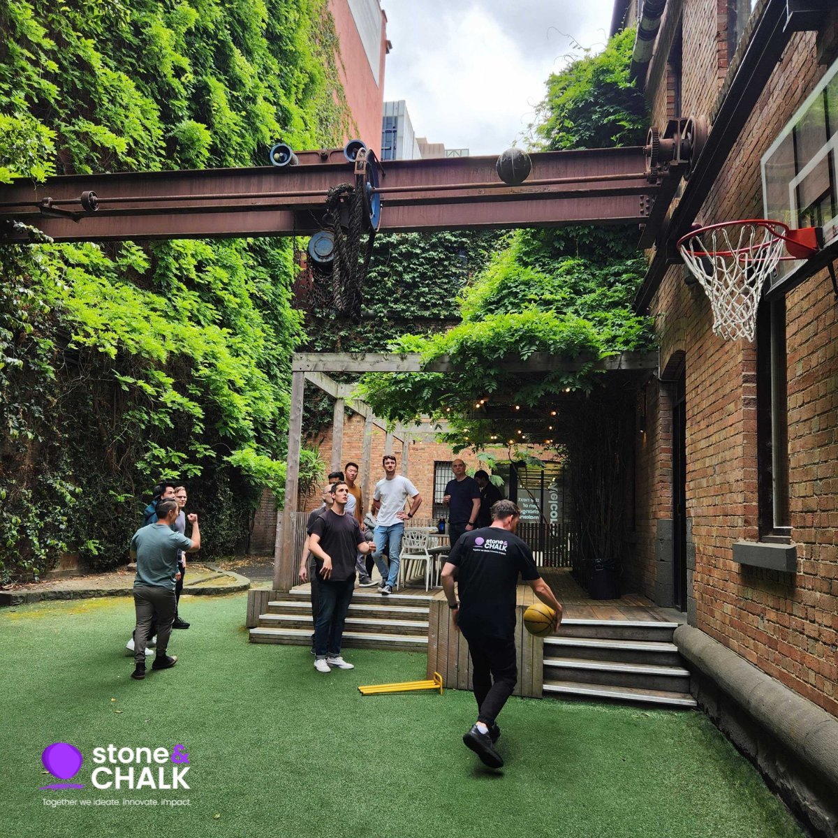 Stone & Chalk tweet media