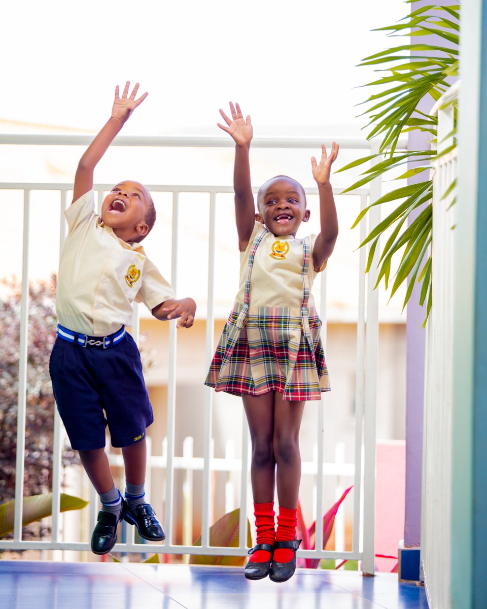 kqkindergarten's tweet image. Here at @kqkindergarten, it's impossible for us to hold back our joy as we welcome the #weekend... and this is how we do it! 😄😀 It's a been a #funfilled week for sure! #happyweekend #funfriday #InvestInEducation.