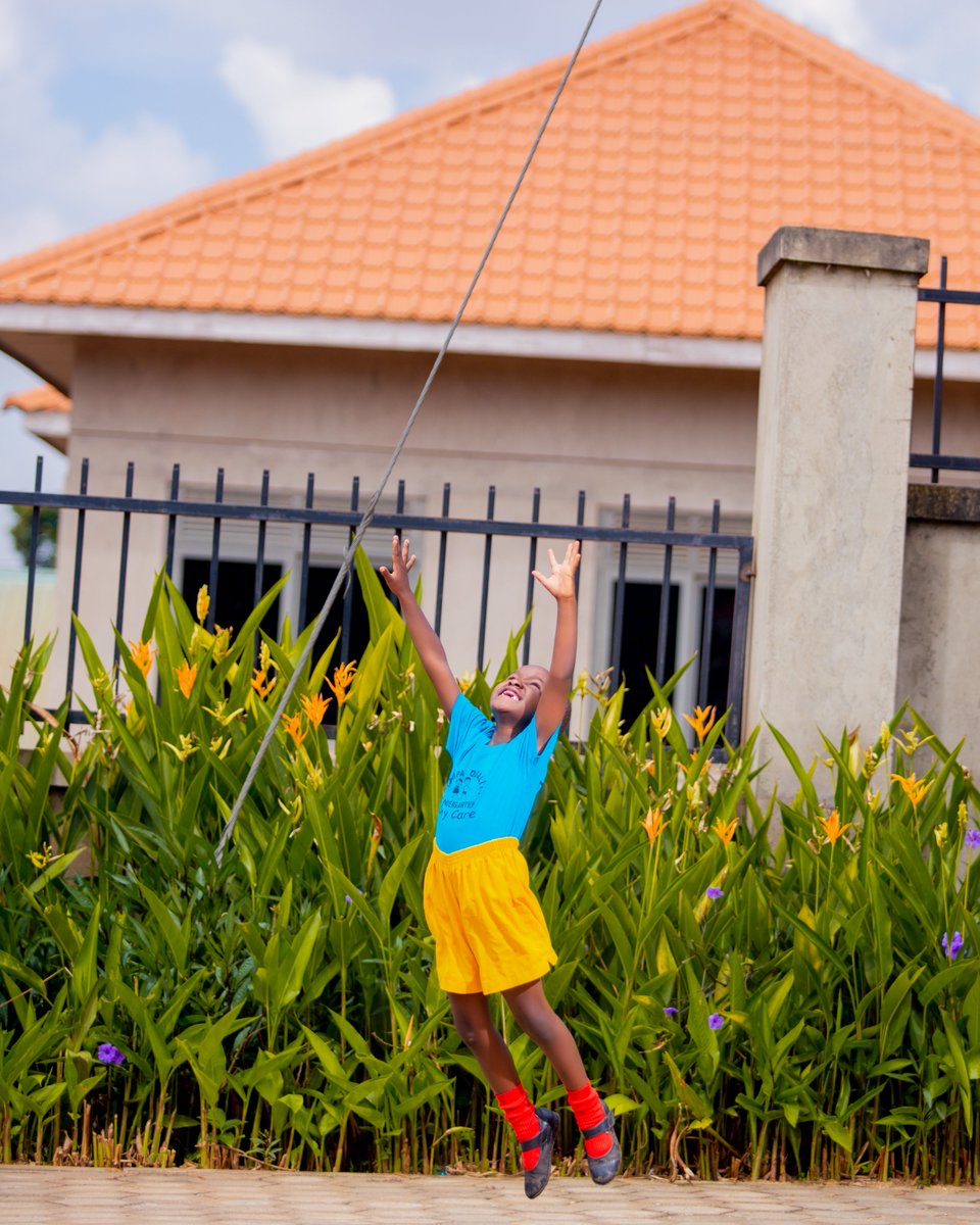 kqkindergarten's tweet image. Here at @kqkindergarten, it's impossible for us to hold back our joy as we welcome the #weekend... and this is how we do it! 😄😀 It's a been a #funfilled week for sure! #happyweekend #funfriday #InvestInEducation.