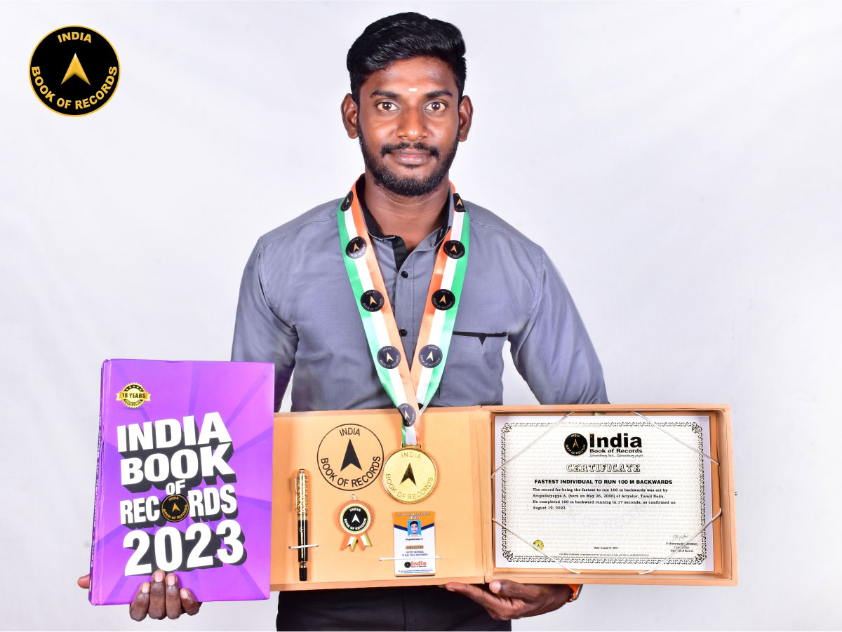 indiabookrecord's tweet image. Fastest individual to run 100 m backwards

The record for being the #fastest to run 100 m #backwards was set by Arupadaiyappa A. of #Ariyalur, #TamilNadu. He completed 100 m #backwardrunning in 17 seconds.

Read At: indiabookofrecords.in/fastest-indivi…