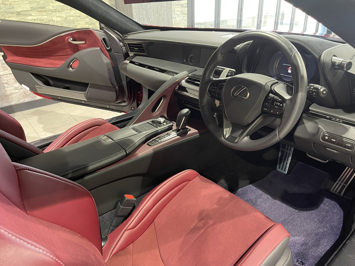 FREED_NAGAKUTE's tweet photo. ~新入庫車両~

☆LEXUS LC500 Spackage☆

2017年式
6,090km
ラディアントレッドコントラストレイヤリング
 
オプション
･カラーヘッドアップディスプレイ
･寒冷地仕様
･純正ドラレコ
その他多数

皆様のお問い合わせやご来店お待ちしております！ https://t.co/kHaTfLO1T1