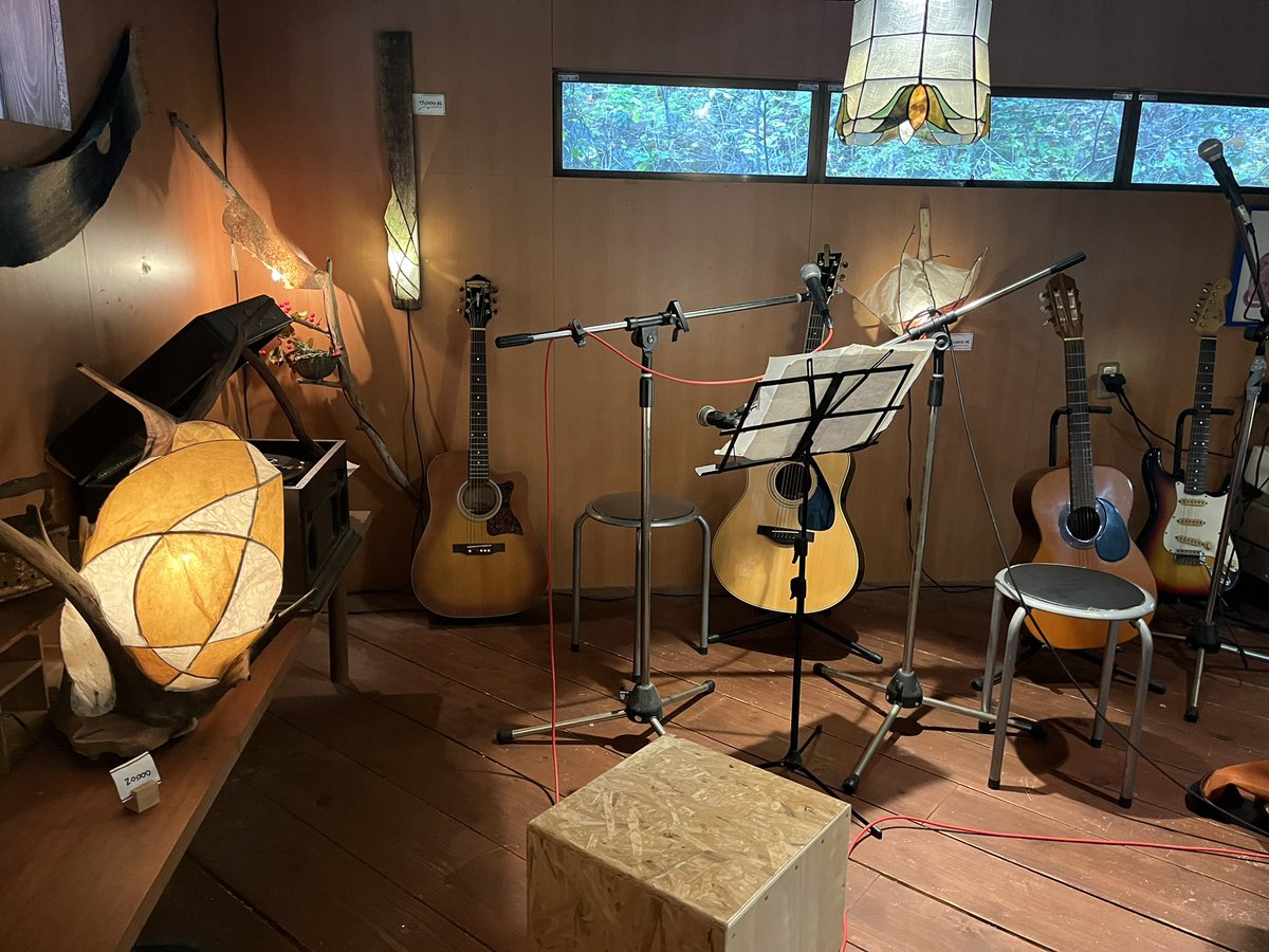 bei0212's tweet photo. 新庭の滝付近のレストラン？雰囲気は凄く好みに合ってた！店主も優しいお爺様でした♪ https://t.co/snBgnApds2