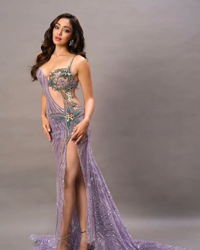 F_HWhqTXAAAqYGA?format=jpg&name=900x900