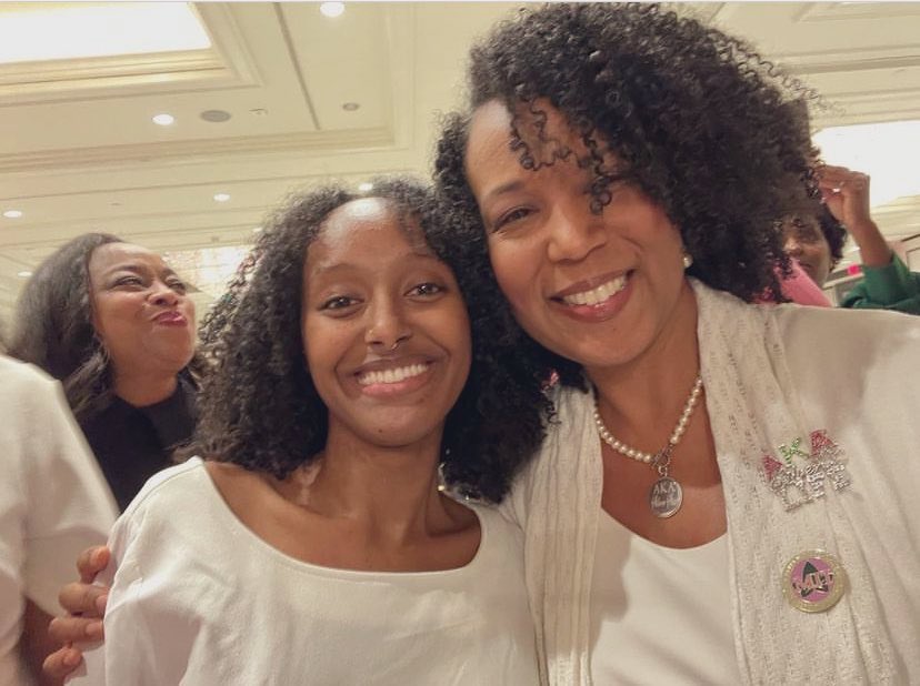 Dr Walters,Maddox and Pax Jolie at the luncheon for the 2023 Sweet Mu Pi Chapter of Alpha Kappa Alpha Sorority, Inc., Spelman College. 📸🥹