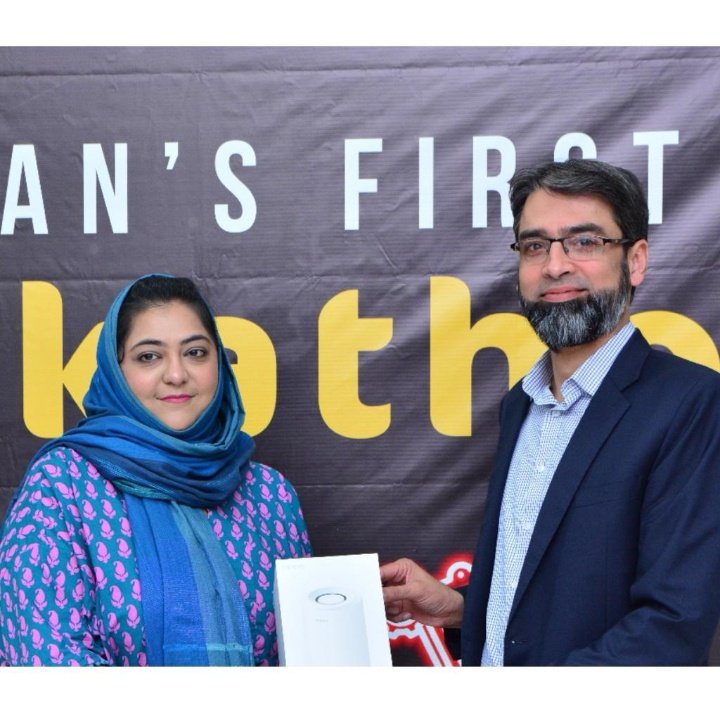 NustSines's tweet photo. Exciting News! 
 Thrilled to announce a strategic collaboration with @OPPO for pioneering #5G research at the @Jazz #5GInnovationLab. This partnership merges NUST's academic strength with OPPO's industry expertise, advancing 5G tech in #Pakistan. @NUST @Jazz @SINES https://t.co/hG6dRMYKgb