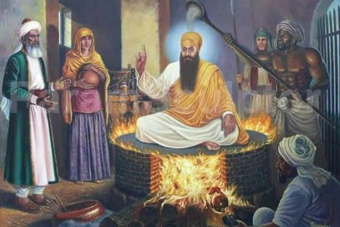 ਹਰਿਜਨਰਾਮਰਾਮਰਾਮਧਿਆਂਏ॥
The humble servant of Hari meditates on Ram, Ram, Ram.

ਏਕਪਲਕਸੁਖਸਾਧਸਮਾਗਮਕੋਟਿਬੈਕੁੰਠਹਪਾਂਏ॥੧॥ਰਹਾਉ॥
One who enjoys peace in the Company of the Holy, even for an instant, obtains millions of heavenly paradises.

Guru Arjan Dev Ji in Adi Granth - Ang 1208