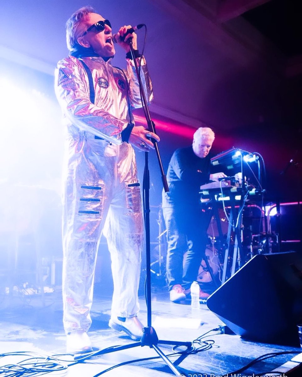 PerfectPopCoOp's tweet photo. Great #perfectpop night @HertsCornExchg last night for @andreasandtwolf supporting #redsnapper for @Juicebox_Indie big thanks to @BradWiggs for these great shots. Top venue, top sound, top crowd! #andreasandthewolf https://t.co/fjFEaF0Bj7