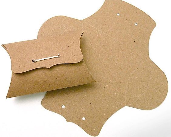 bopackaging_uk's tweet photo. These pillow boxes are so versatile, you can use them for anything from storage to decor.

#pillowbox #homedecor #giftideas #storage https://t.co/dRsP2xLh9u
