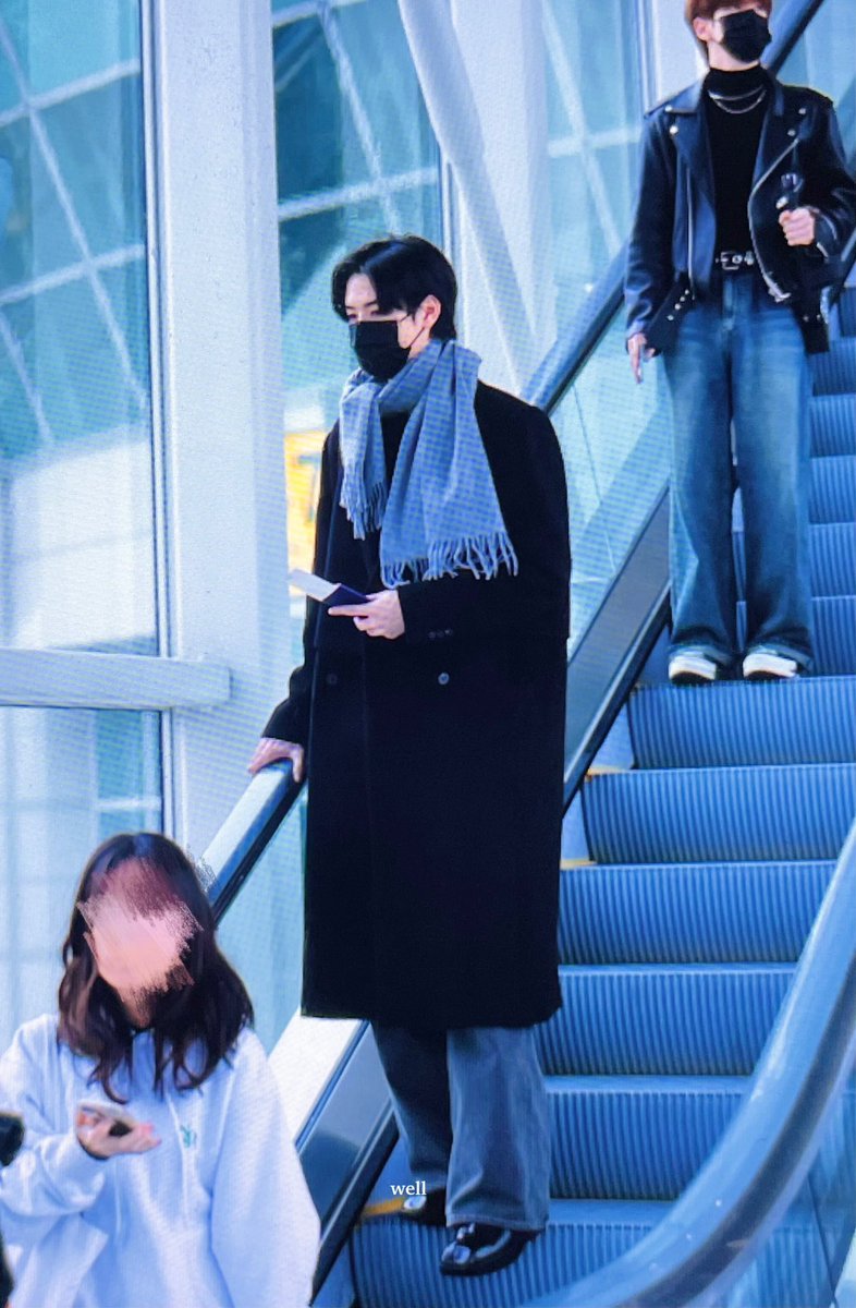 강군 목도리 변천사 . . .