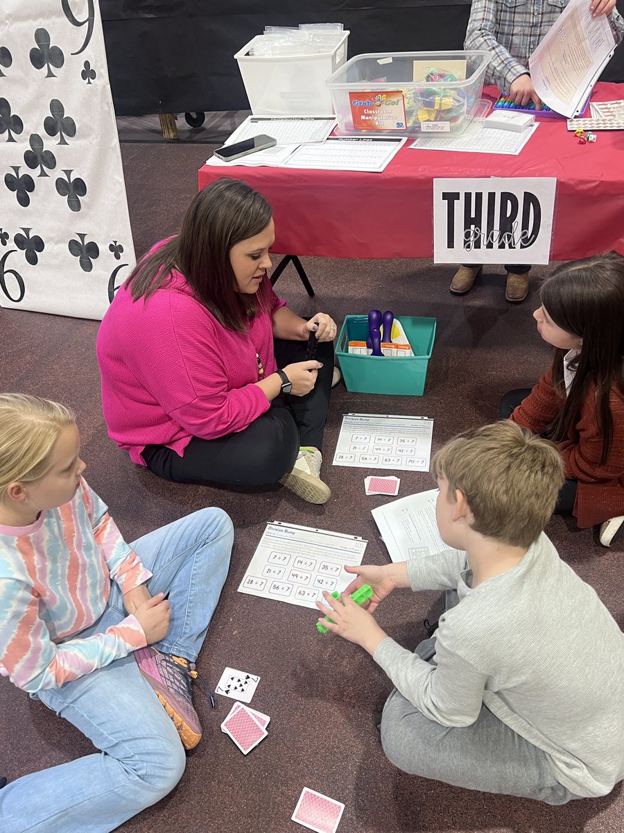 skleypas4's tweet photo. I can’t wait until the next math night. #mathnerd https://t.co/ZqkygJSsyw