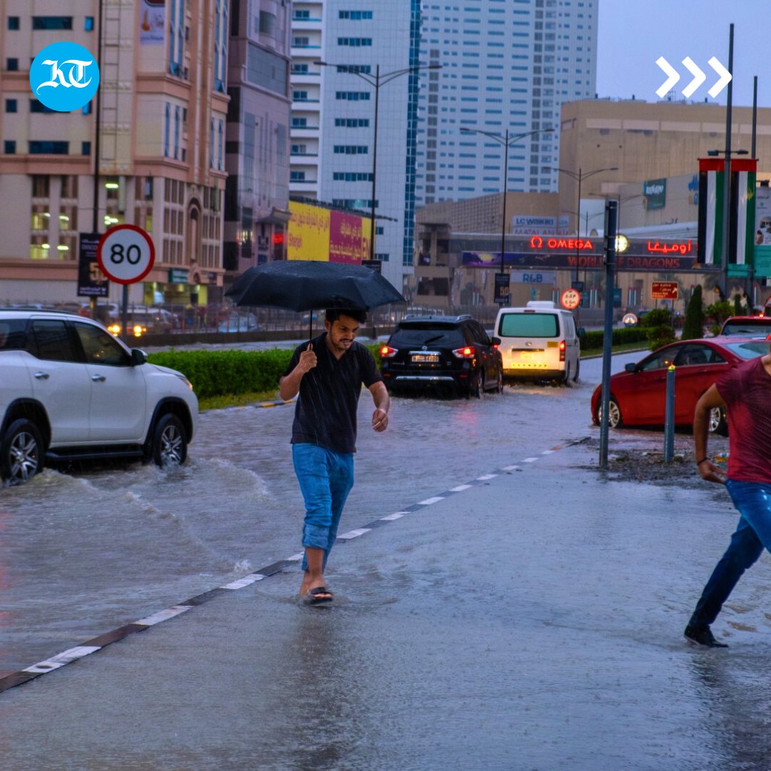 #InPhotos  
UAE residents brave rain, and flooded roads as life goes on amidst unstable weather. 
Here's how the morning went for expats and drivers on the streets and highways of Dubai and Sharjah👇

Read: khaleejtimes.com/uae/weather/in… 

📸: Shihab/ KT

#uae #WeatherUpdate #RainyDays…