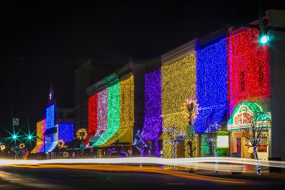 QinNerissa's tweet image. LED Curtain light for outdoor decorate
#ledcurtainlight #ledfairystringlights #leddecoratelights