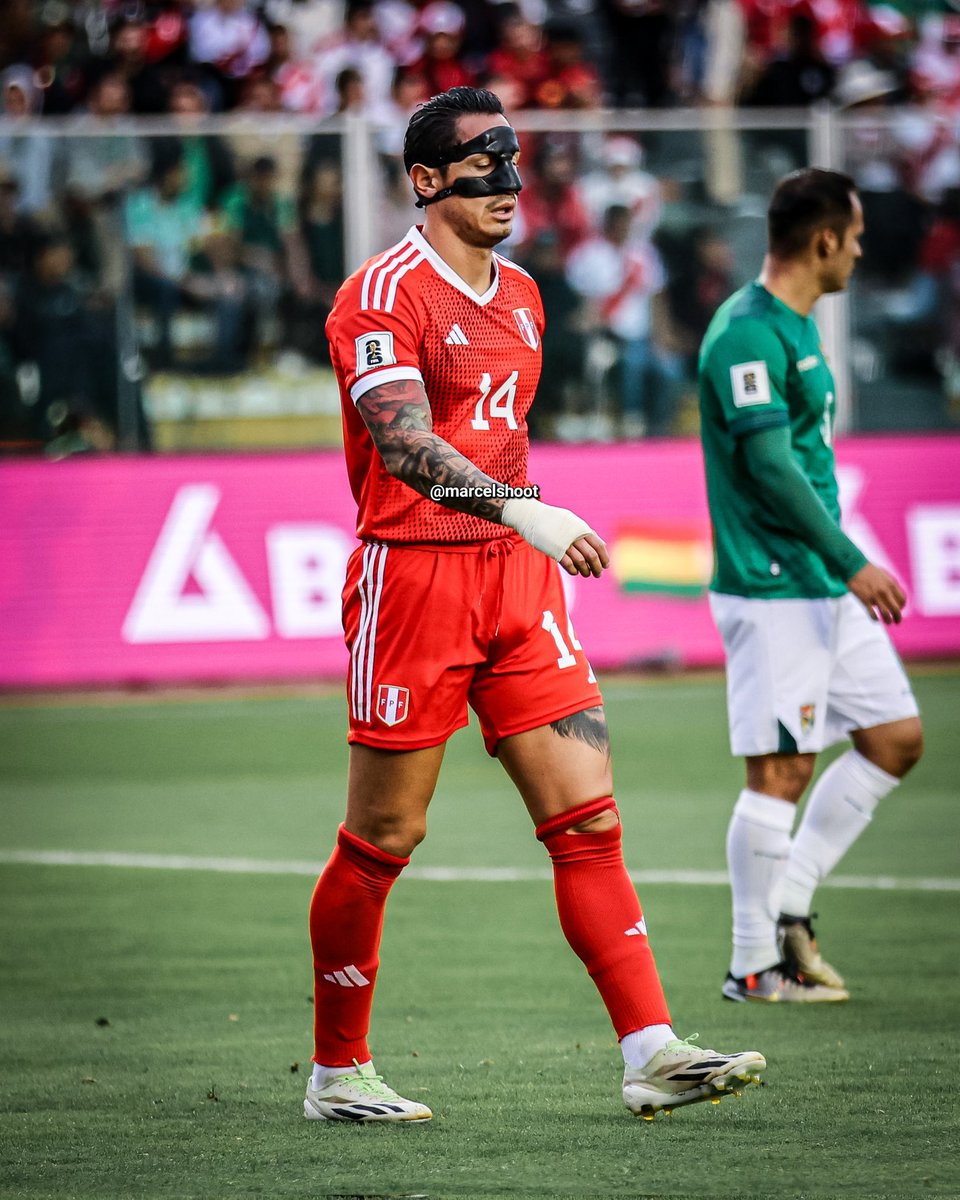 marcelshoot's tweet photo. Tuvieron que pasar 571 minutos para que Perú pueda hacer un remate a puerta. Lo hizo Gianluca Lapadula en su vuelta a la Selección.

📸 @marcelshoot

#peru #seleccionperuana #Bolivia #boliviavsperu #reynoso #lapdula #gianluca #marcelshoot https://t.co/OyimjDLodF