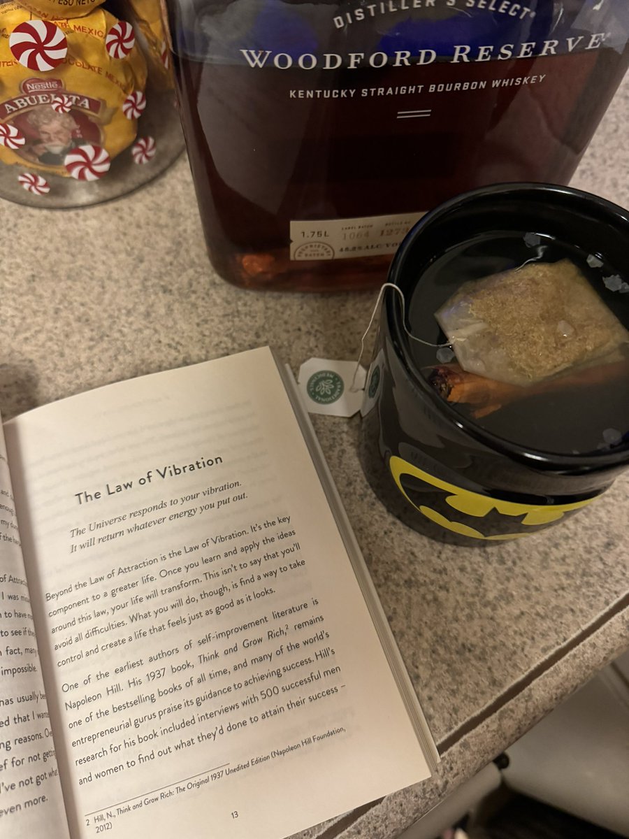 Yoshdini10's tweet photo. Hot toddy x 📖 https://t.co/xoZjWJBWZE