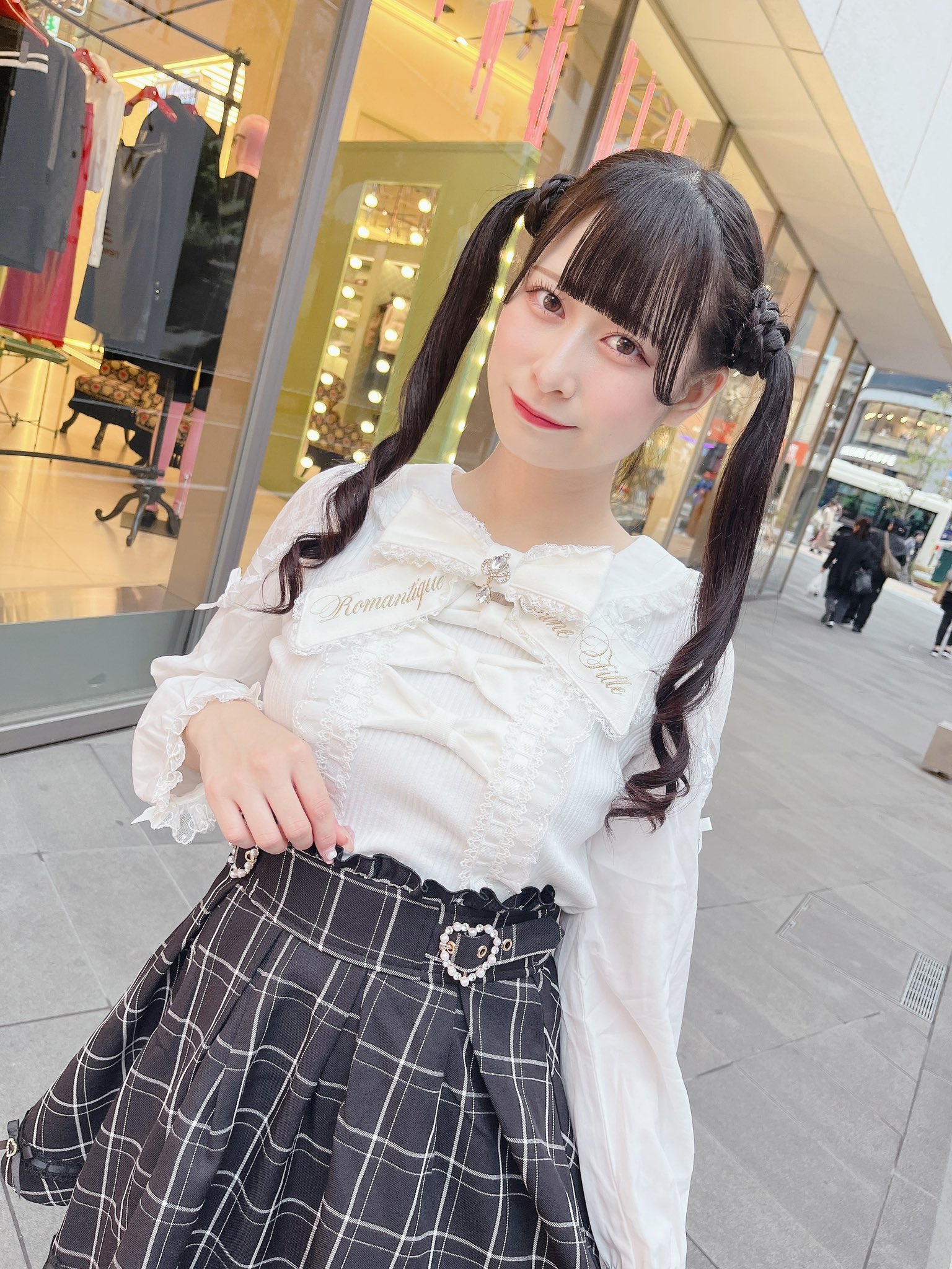 LIZ LISA on X: LIZ LISA on X: