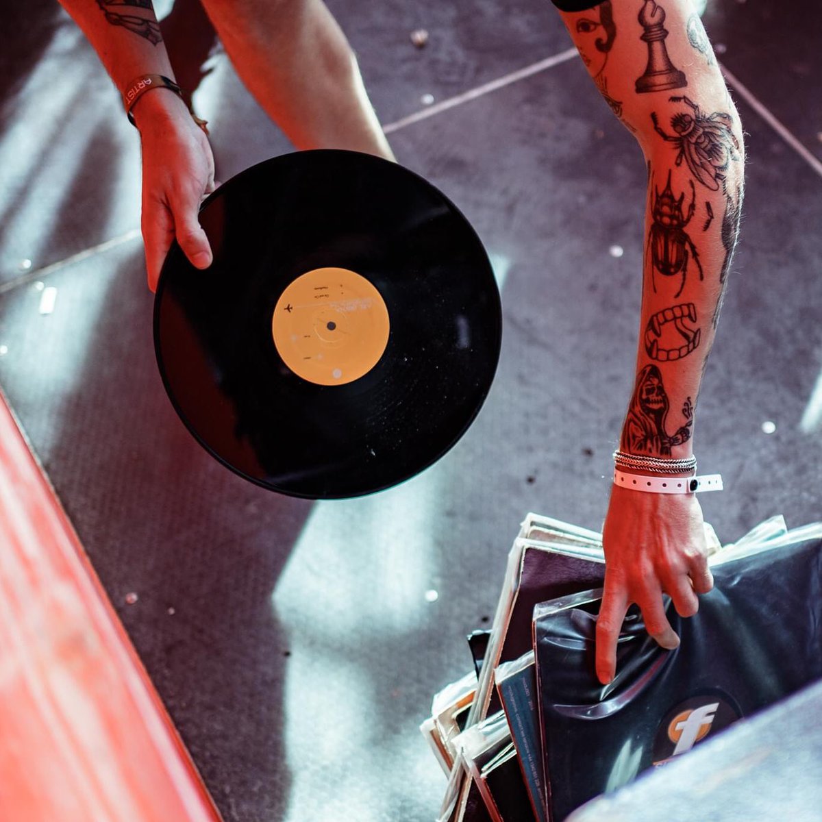 SunwavesFest's tweet image. #SUNWAVES #SW32 ☀️🌊 Due to high demand we added more Early Bird Festival Passes ::: Grab yours now livetickets.ro/bilete/sunwave… ::: Limited stock available