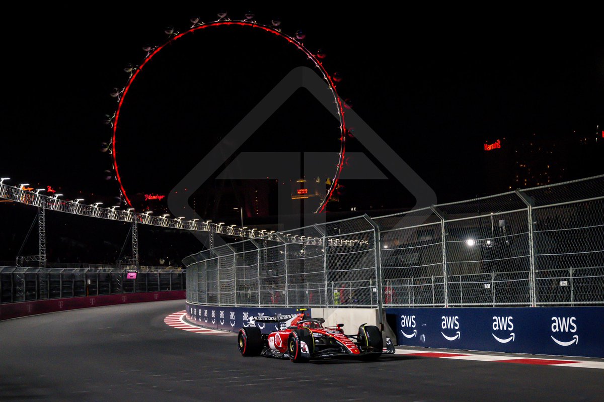 TSquaredMedia's tweet photo. One lap after this 📸 of @carlossainz55 , #fp1 came to a crashing halt 

📸 @tsquaredmediahouse 

#f1 #formula1 #f1lasvegas #f1vegas #sainz #carlossainz #ferrari #vegas #nikon #nikonphotography #nikonz9 #z9 https://t.co/xZwwViuAje