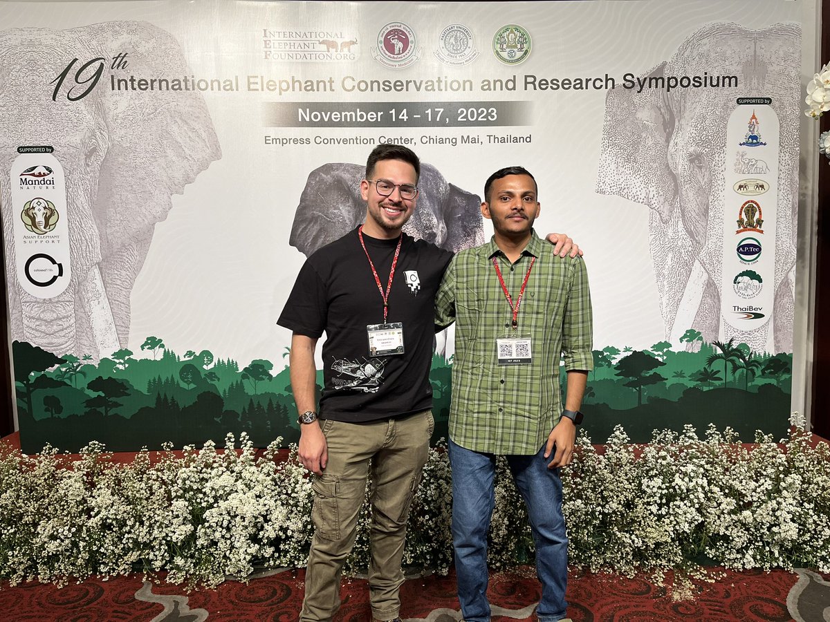 _dhanushshetty's tweet photo. Had the pleasure of meeting Stefano Daza Arango from @itiscolossal today. Fascinating insights into their ambitious woolly mammoth project, aiming to make extinction a thing of the past. #IEF2023 @ElephantsIEF https://t.co/vXehbUnFVd