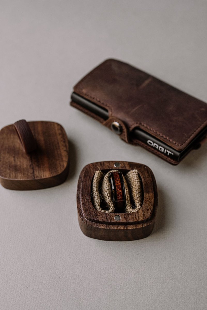 OrbitRings's tweet image. 📦 Protect your precious rings in style with our Wooden Ring Boxes – an elegant home for your treasures! Shop now: orbitrings.co.za/products/orbit… #RingStorage