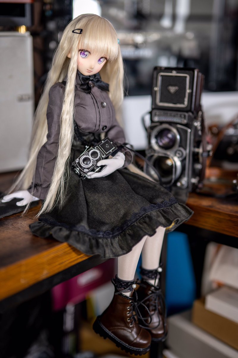 koenig320a's tweet photo. #他人の持ってない模型を晒してみる
1/3スケール　ローライフレックス2.8F最初期型(K7F) https://t.co/khvMBUzdv2