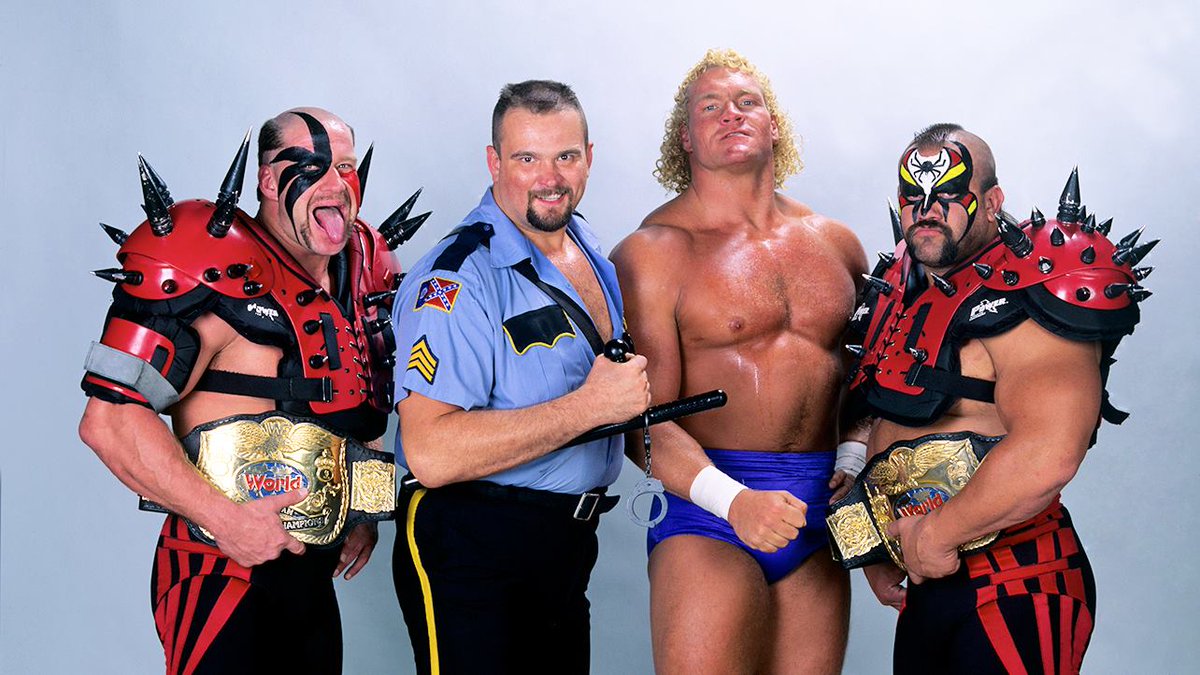 📸 Survivor Series team of the day! 1991: Sid Justice didn't appear at the event, leaving Big Boss Man & Legion of Doom to take on I.R.S. & the Natural Disasters. #WWF #WWE #Wrestling #SurvivorSeries #SidJustice #BigBossMan #RoadWarriors #LegionofDoom