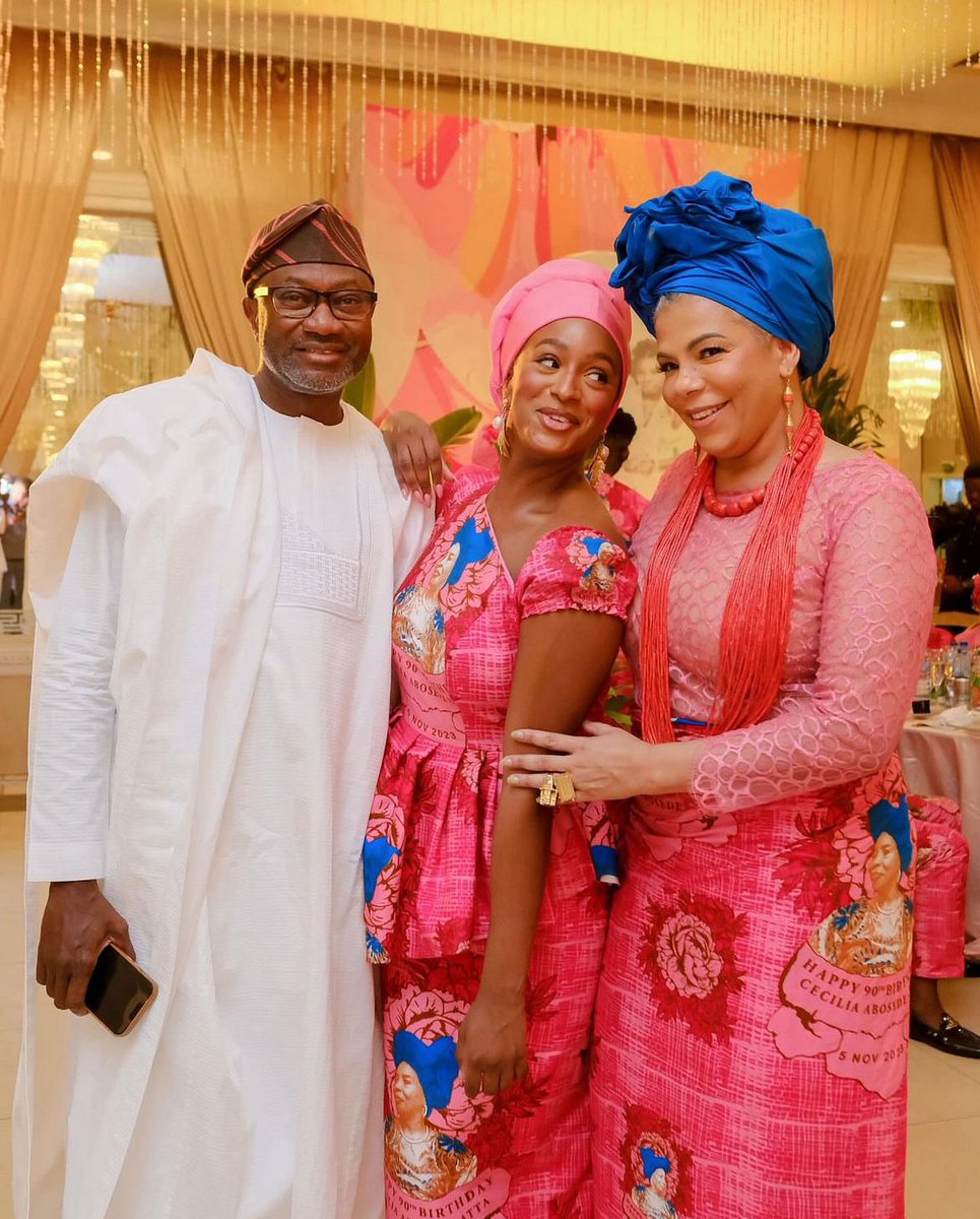 NRTCNigeria's tweet image. The Otedolas 💕💕

#nrtcnigeria #nrtcnigeriapost #otedola #cuppymusic #temiotedola #tgif
