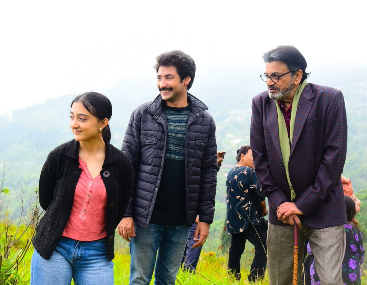 C_Gaurav's tweet photo. Memories from #ParnashavarirShaap shoot.
The series is now streaming on @hoichoitv.
@ChiranjeetMla @bose_anindita10 #SuranganaBandyopadhyay @paramspeak #RoadshowFilms https://t.co/XqG5RTT1Wp