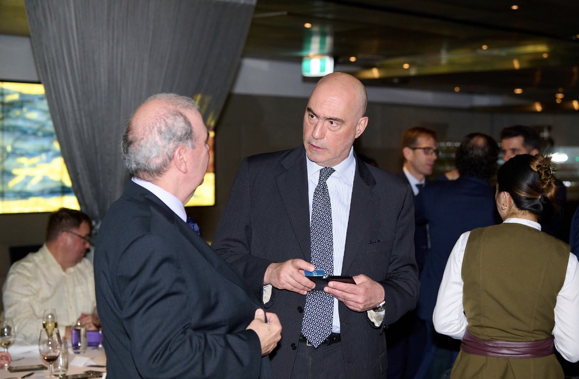 Il progresso dei progetti #smart e #sostenibili su rotaia al centro della cena di gala a Sydney sul settore ferroviario australiano organizzata da <a href="/ICCIAUS/">Italian Chamber of Commerce and Industry in Aus</a> e <a href="/MERMECGroup/">MERMEC Group</a> con il suo AD Luca Necchi Ghiri.
Presenti stakeholder istituzionali e di aziende come <a href="/salcefgroup/">Salcef Group</a> e Italferr