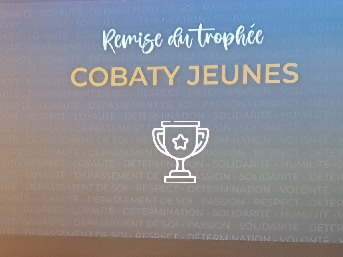 katasandan's tweet photo. Tres heureux d avoir participé à la soirée des 35 ans de COBATY Le Mans et à la remise du trophée Cobaty jeunes. La #RegionPDl apporte son soutien à l #apprentissage ,voie d excellence dirigée vers l emploi. Félicitations aux primés du bâtiment.
@AimerAgirPDL @C_MORANCAIS https://t.co/Xyi3LgzzRC