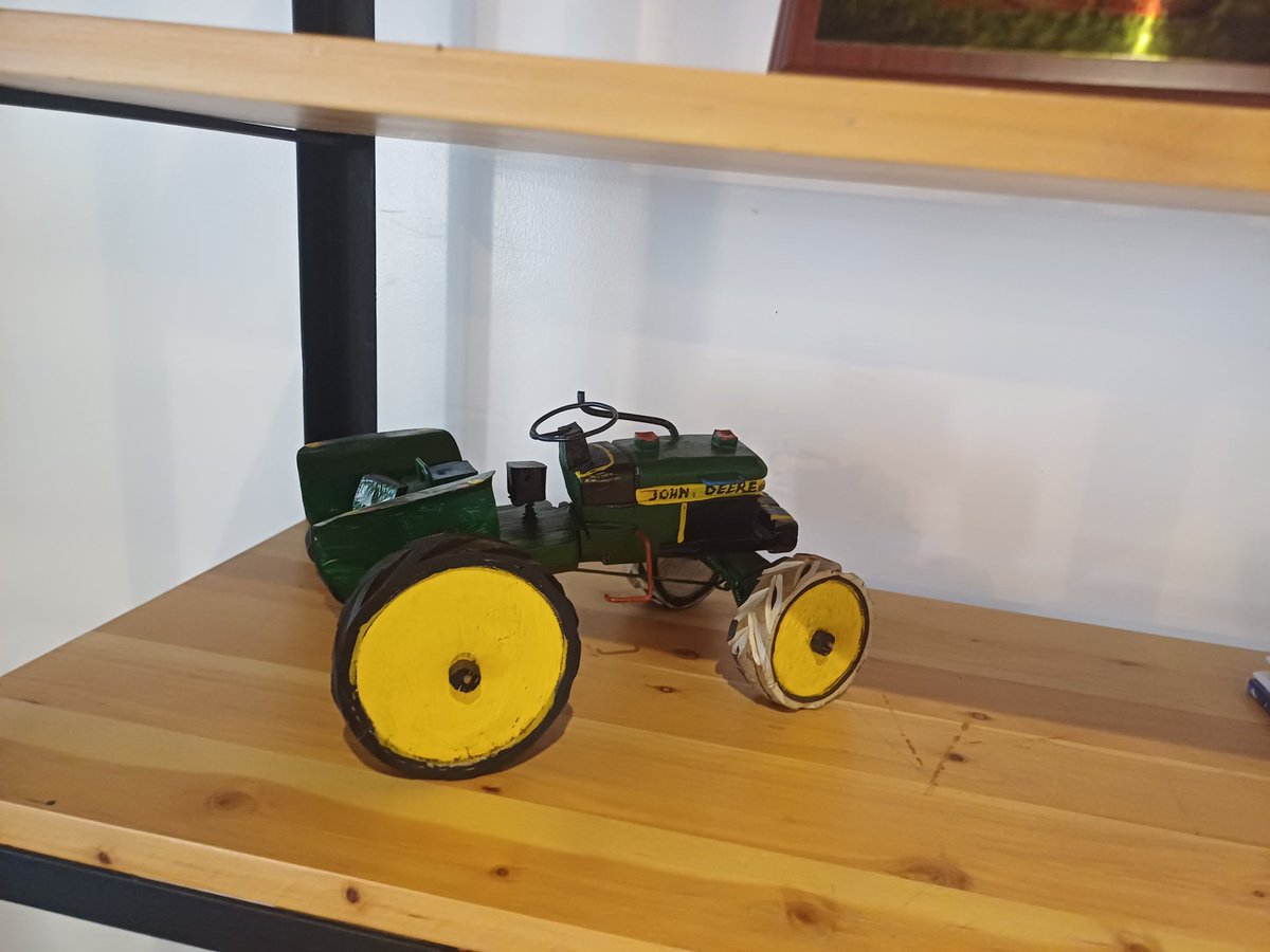 As part of the Halcyon Food &amp; Ag Nairobi Residency, I together with other Halcyon Fellows from across #Africa had a founder to founder talk with <a href="/HelloTractor/">Hello Tractor</a> 's Founder &amp; CEO <a href="/Jehiel/">life</a> at Hello Tractor's Nairobi HQs to discuss about challenges and opportunities of the agtech