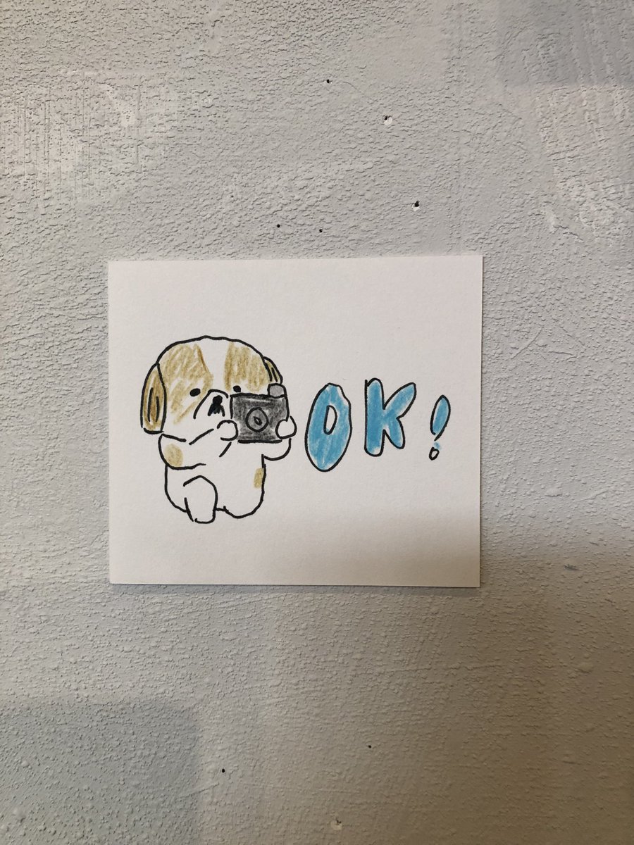 massy_ponpon's tweet photo. 今日はchemonさんの個展に行ってきました🥰目の前で絵を描かれていて、その才能に改めて感激🤩
作品もどれも可愛くてずっと見ていたかったです💕すっごく可愛い☺️皆んな見に行ってね〜💕🐶
#chemon #個展 #可愛すぎる https://t.co/spPnjgxkUN