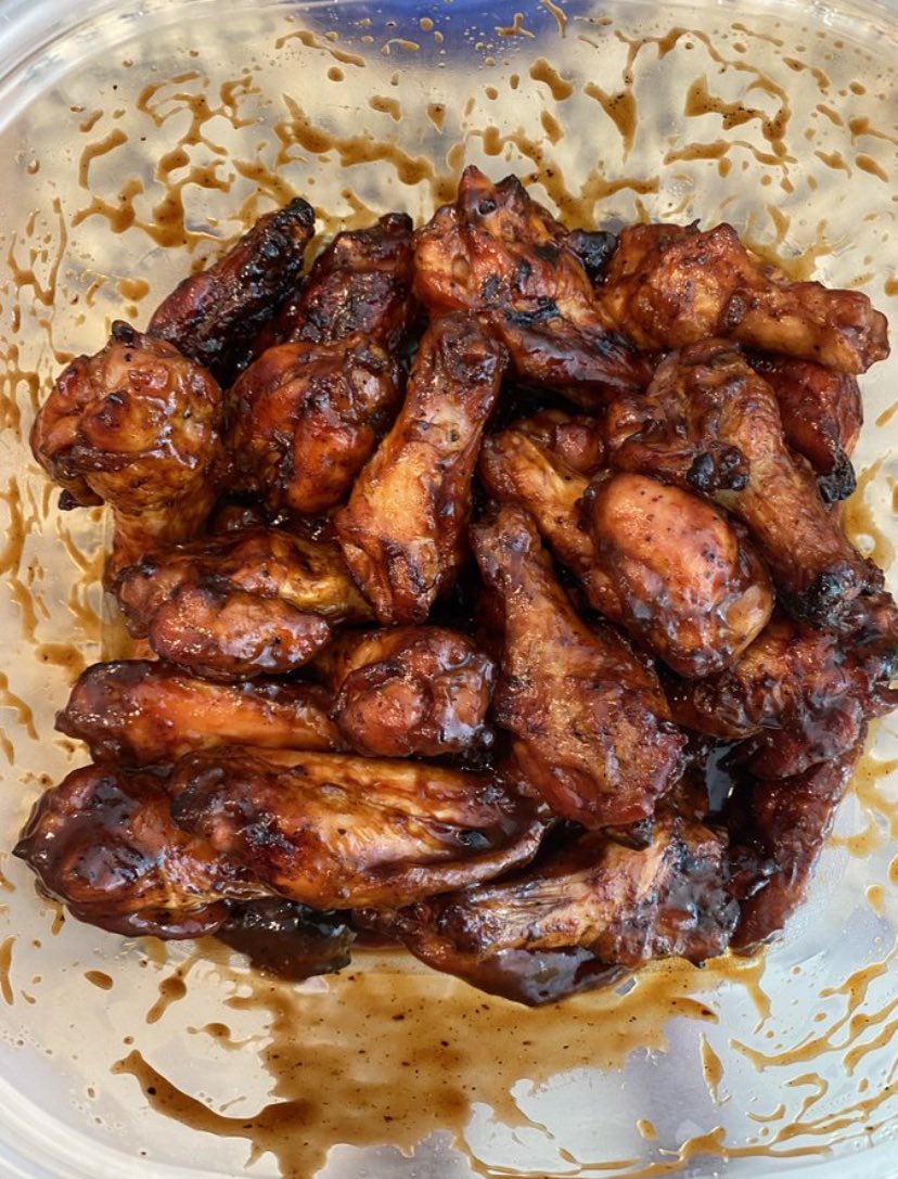 davidmark_2607's tweet photo. Chicken wings on the grill! https://t.co/u0dq3nP6RK