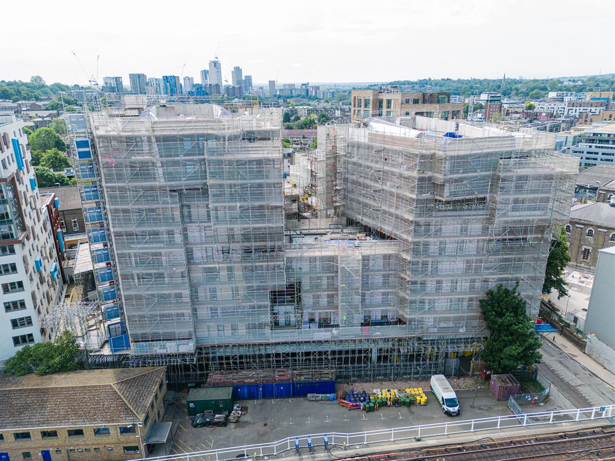 M R Scaffolding tweet media