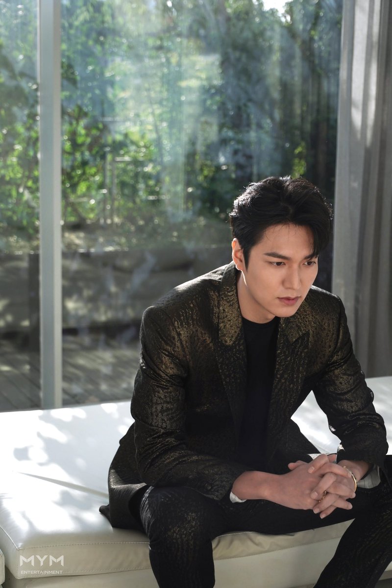 karin3413's tweet photo. #イミンホ #李敏镐 #LeeMinho
#이민호@ActorLeeMinHo
#CELLRETURN #LED
2019.LEE MIN HO : CF Making Film🎥
🤍🤍🤍🤍🤍🤍🤍🤍🤍 https://t.co/ZbJh2Hmvij