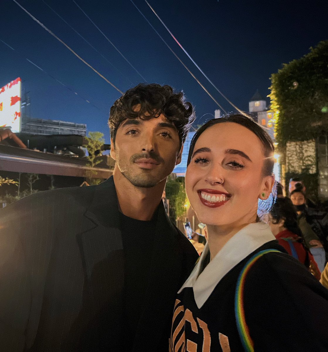 itchyhaybitchy's tweet photo. i’ll spend forever wondering if you knew I was enchanted to meet you 😭❤️ https://t.co/K7DsRuACRF
