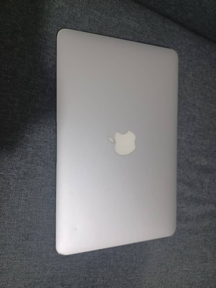 KassimDoumbia13's tweet photo. #Djassa 🇨🇮
MacBook Air en vente.
4 Go RAM
60,46 Go Stockage
11,6 pouces
Prix 250k
Intéressez Inbox ou le 0506935628
#CIV225 https://t.co/auGL9vVjMV