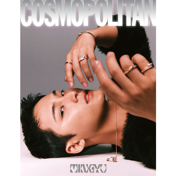 Stylekoreankpop's tweet photo. ✨【12月発売予定】K-POP マガジン✨
📕COSMOPOLITAN 2023.12 x SEVENTEEN MINGYU A/B/C/D/E TYPE
📗BAZAAR 2023.12 x (*Bonus Book) Stray Kids HYUNJIN A/B TYPE 
📘GQ 2023.12 x Stray Kids FELIX

予約購入はこちら🤗
https://t.co/iQmiM3lhtQ

#STYLEKOREAN #スタコリ #MINGYU #HYUNJIN #FELIX https://t.co/bbvzEJ3LRN