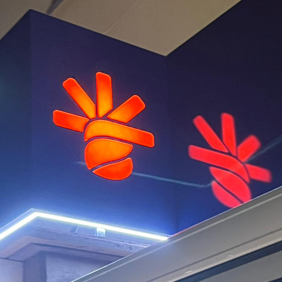 bobetcanarias's tweet photo. Los supermercados Unide han contado con Bobet Canarias para vestir de sus colores los supermercados de las 8 islas canarias. Gracias a la sinergia de nuestros profesionales de diseño, impresión, fabricación e instalación abordamos todo el proceso en una misma empresa. https://t.co/tOGytpAJal