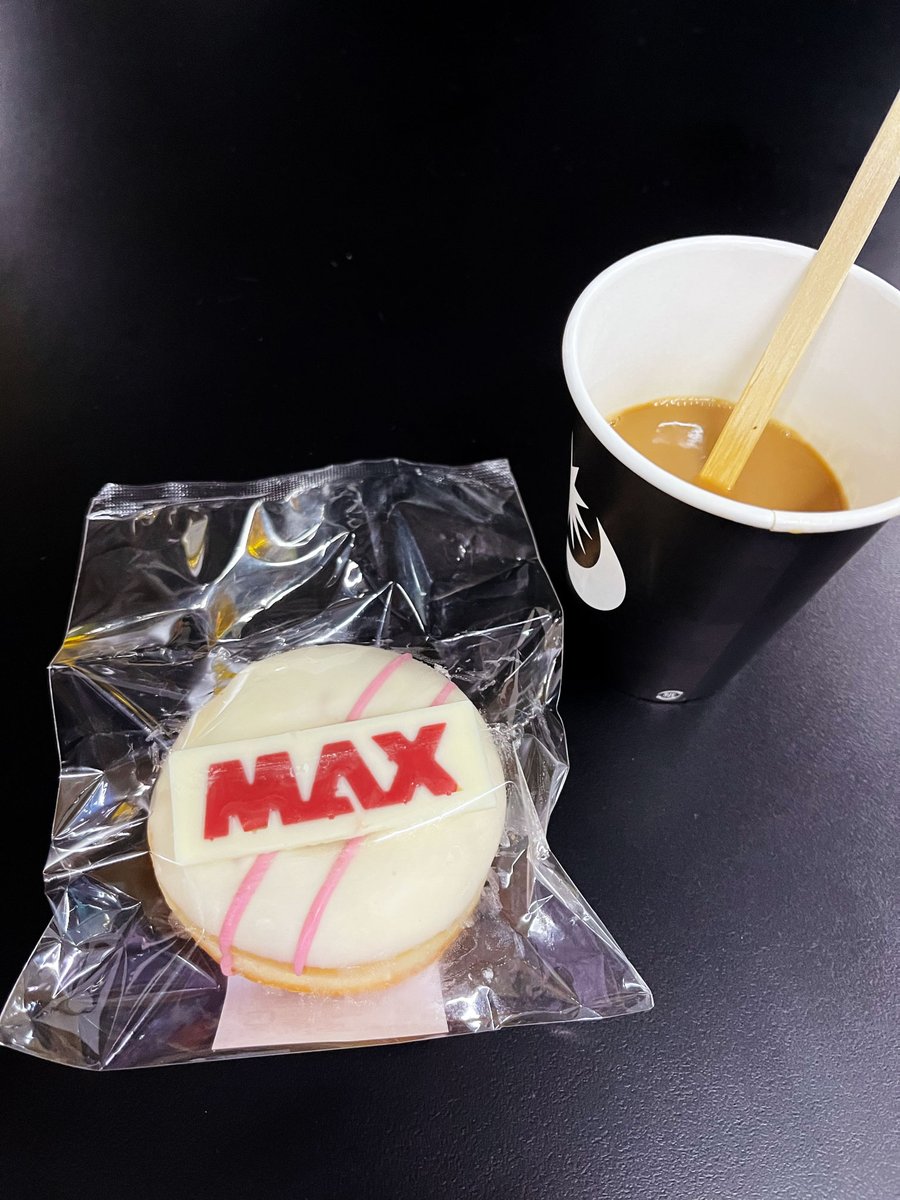 Adobe MAX Japan 2023

リアル開催の熱気！

2つのセッション　
たくさんの方に聞いていただき、ありがとうございました！

いろんな方と交流もできて、あっという間すぎる1日でした！

#adobemax #クリエイティブカレッジ