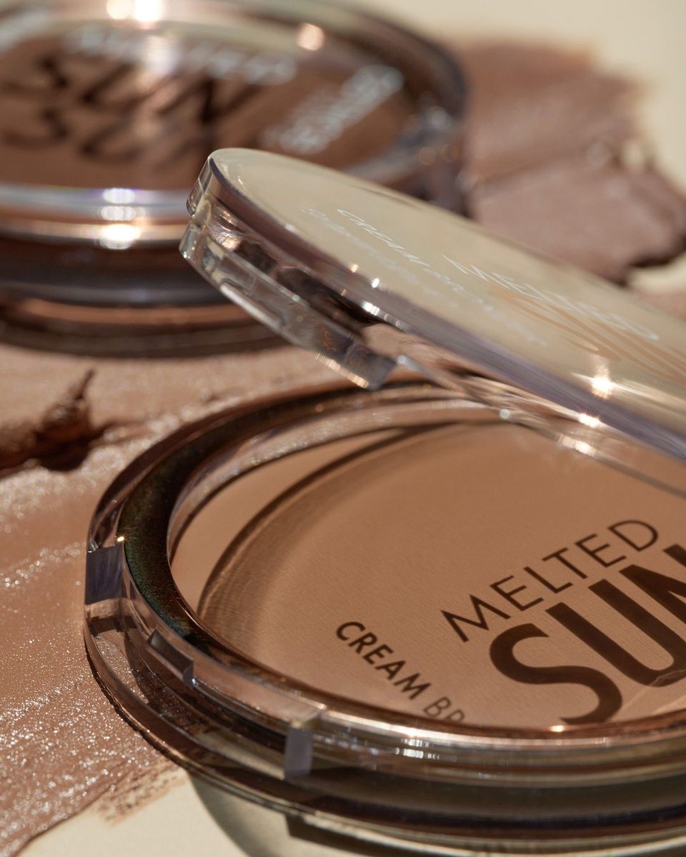 CatriceSA's tweet photo. โ๏ธ Melted Sun Cream Bronzer gives you that hot, sunkissed look to shine all year. โจ
Are you using powder or cream bronzer? Share below! โค๏ธ
Shop now Edgars Beauty ๐
#catrice #catricecosmetics โ#ownyourmagic #meltedsun
#creambronzer #powderbronzer #crueltyfreebeauty https://t.co/zYQpWPIQXV