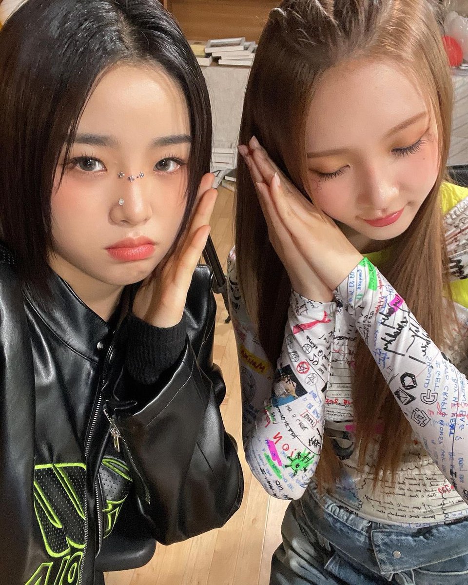 ebsfmnight Instagram update with yeonjung

#SUNHYE #선혜 #YOUNGPOSSE #MACARONICHEESE #MACARONI_CHEESE