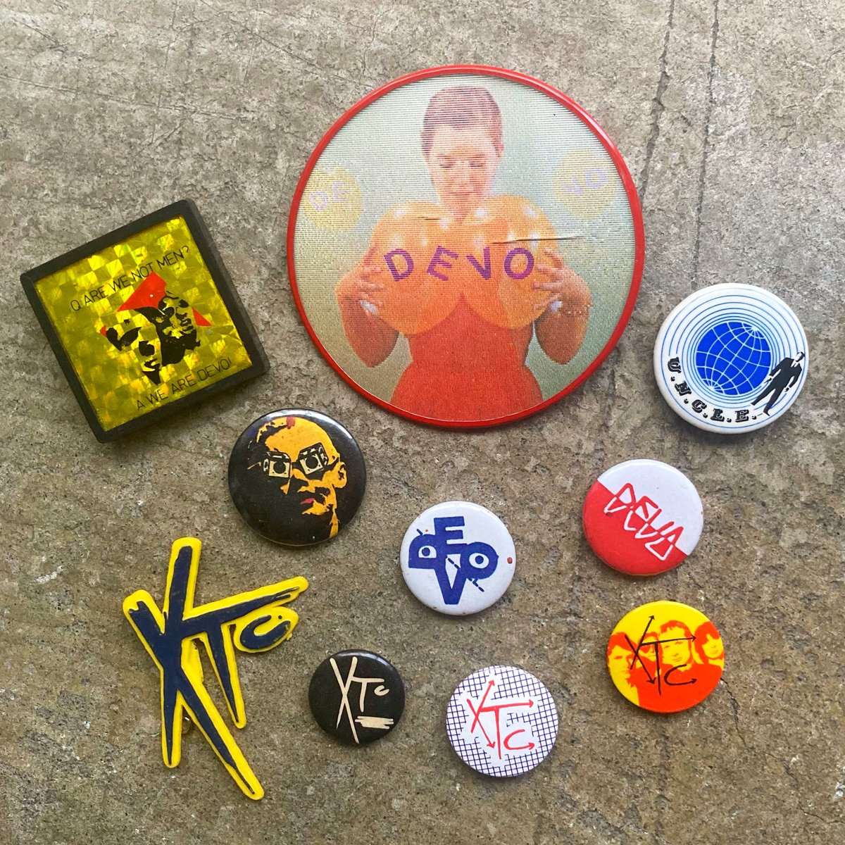 DEVO?XTC ? バッジいろいろ入荷してます? （※店頭販売のみのお 