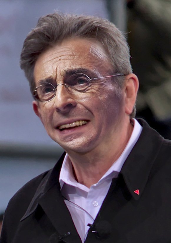 Magnetite38's tweet photo. 17/11/23
L'ultradroite de @Reconquete_off menace l'enseignement en violant la démocratie, l'ultragauche de @FranceInsoumise légitime le terrorisme en violant la République, l'extrême droite du @RNational_off trahit la France en violant son Histoire.
Ce rappel sera quotidien. 🇨🇵 https://t.co/6HV36pxObz