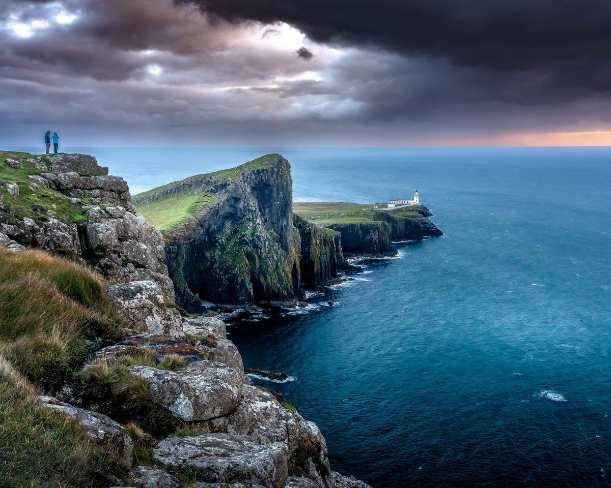 Neist Point, Isle of Skye
#Sctoland #Isleofskye #sunsetphotography
#ThePhotoHour #moody
#landscapephotography