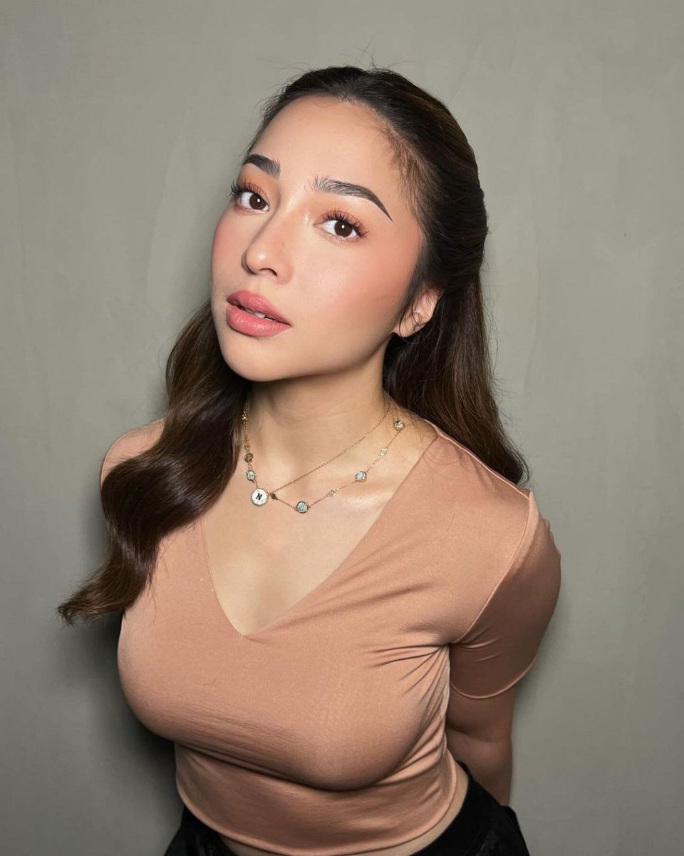 theminirocket's tweet photo. Nikita Willy 🔥🔥🔥 https://t.co/S1Jp6cmCxD