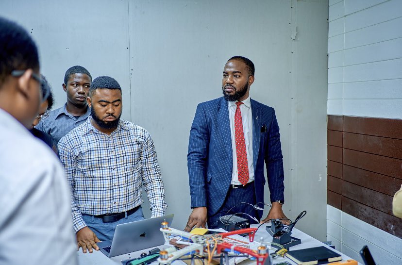 baba_sky_tech's tweet photo. We had the pleasure of hosting visitors from Nigeria’s Defense Industries Cooperation. It was truly a wonderful experience welcoming them
#drones #customdrones #babasky https://t.co/HReaO8duts