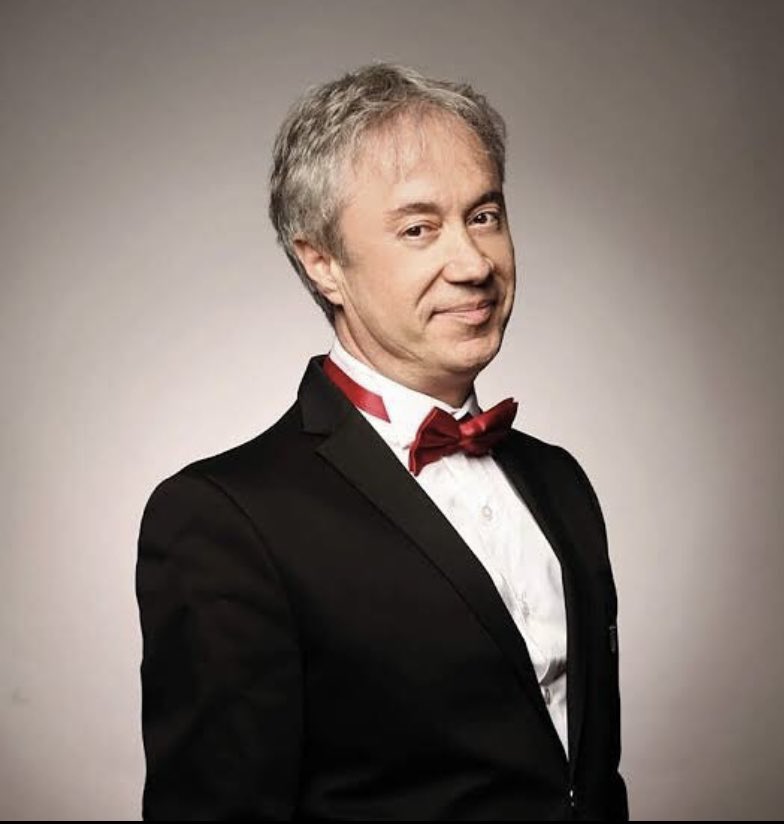 Tiyatrocu yazar ve sunucu Metin Uca’yı kaybetmenin derin üzüntüsü içindeyiz. Kendisini aydın kişiliğiyle, duruşuyla ve mücadeleci ruhuyla hatırlayacağız. Işıklar içinde uyu. #MetinUca