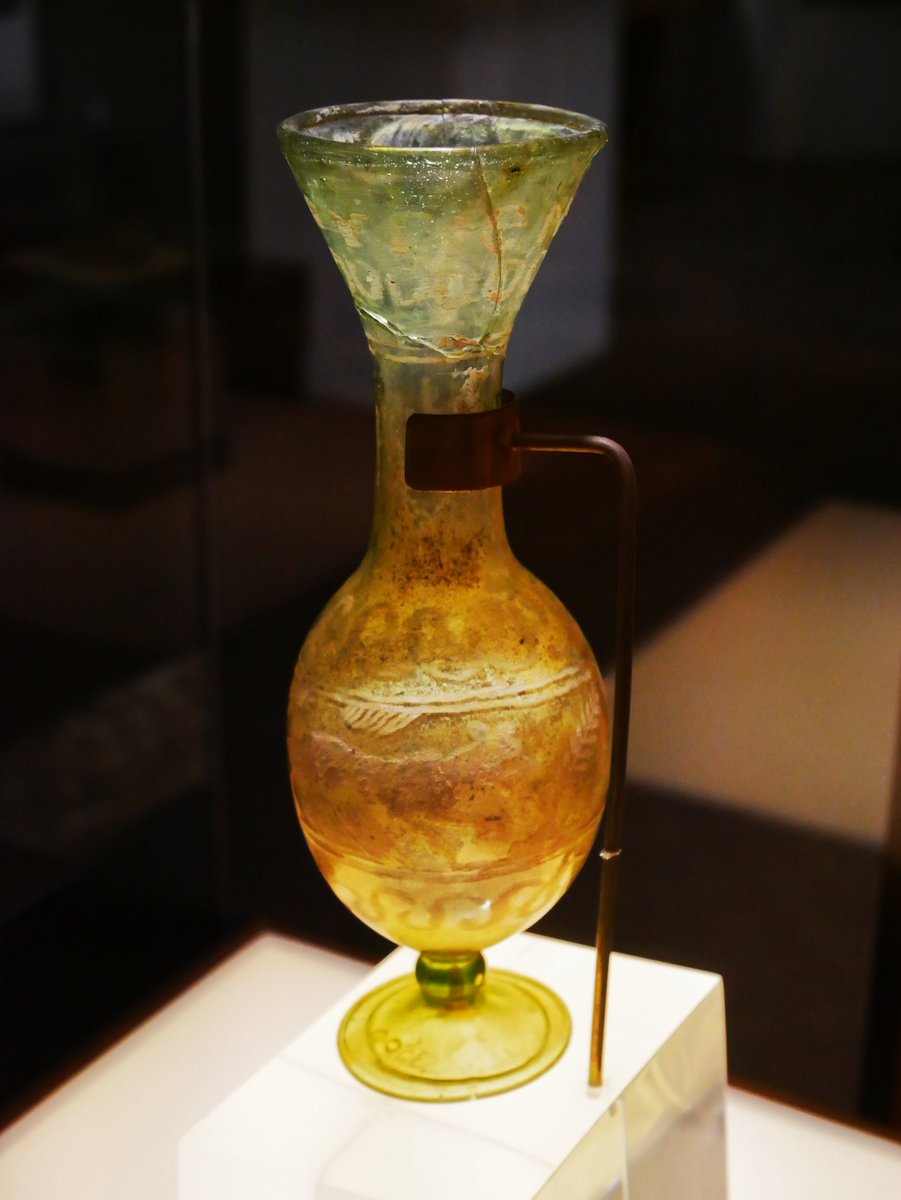#FindsFriday with the Highdown Goblet: a beautiful and unique Roman glass vessel, probably made in  Alexandria around 400 AD.
Found at Highdown Hill, Sussex in association with  the c5-c7 Anglo-Saxon cemetery at the summit
 From the Worthing Museum