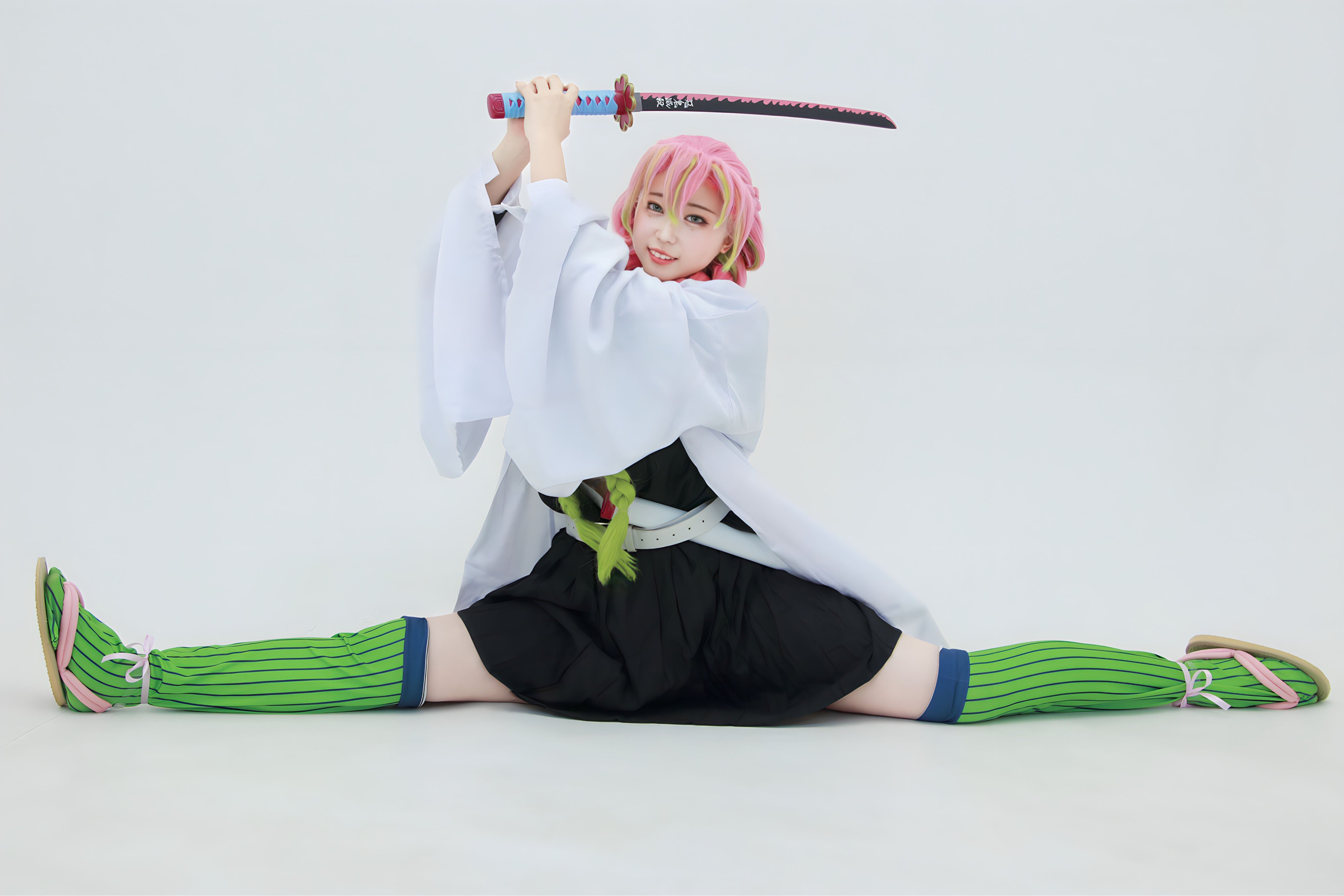 コスプレ 開脚 